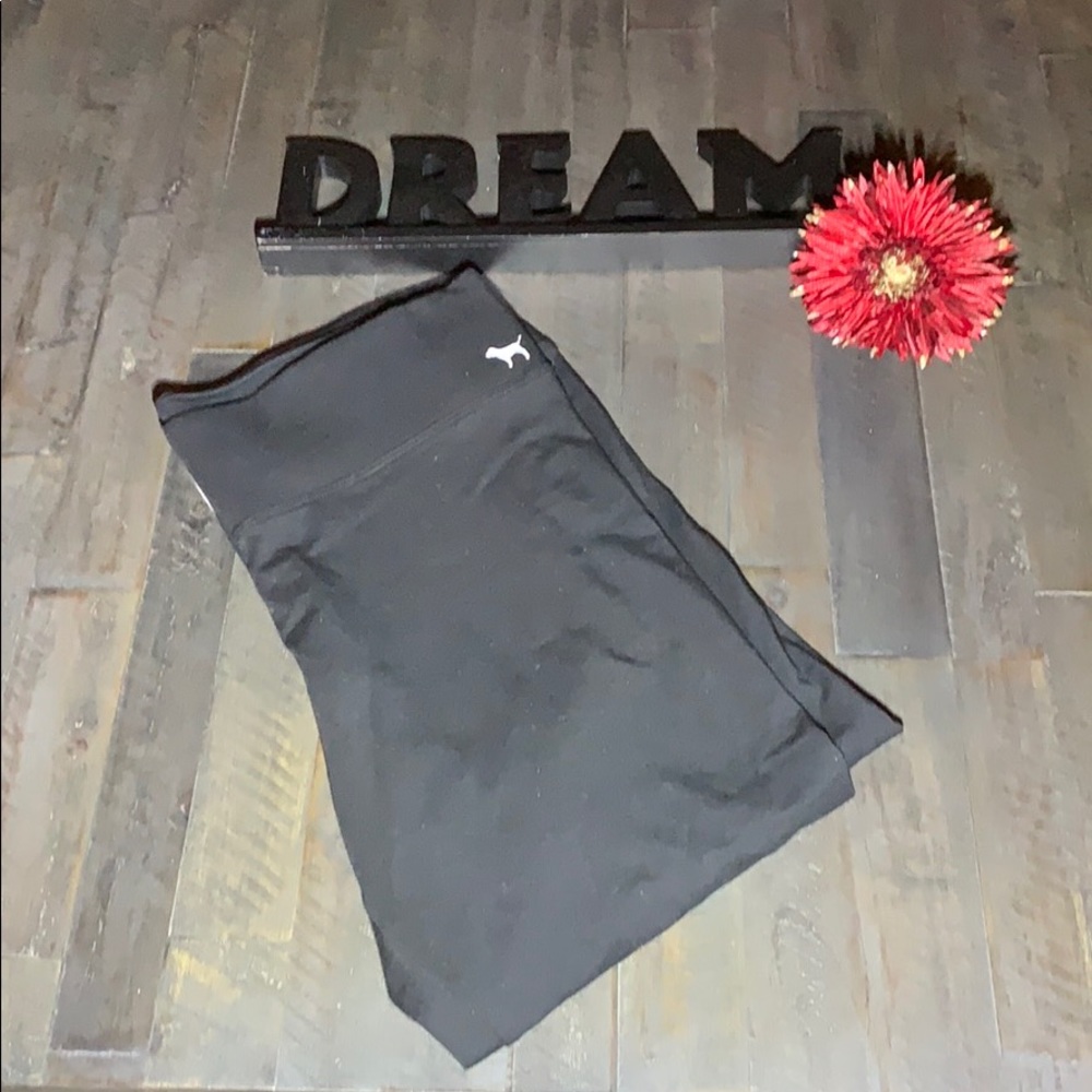 VS Pink Capri Pants NWOT